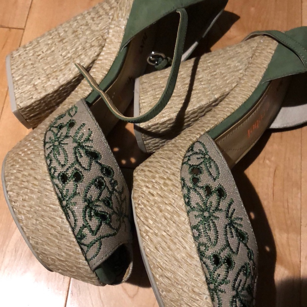Luxury Rebel sandals. 40M - Picture 5 of 8